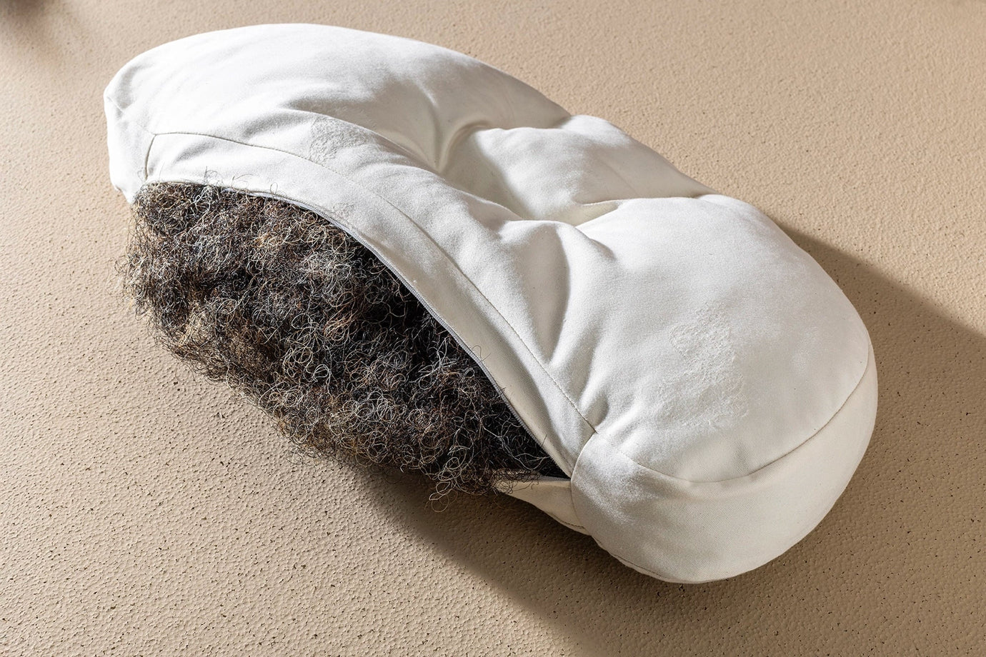 House Of Dreamz - Blazina za podporo vratu iz konjske dlake XL